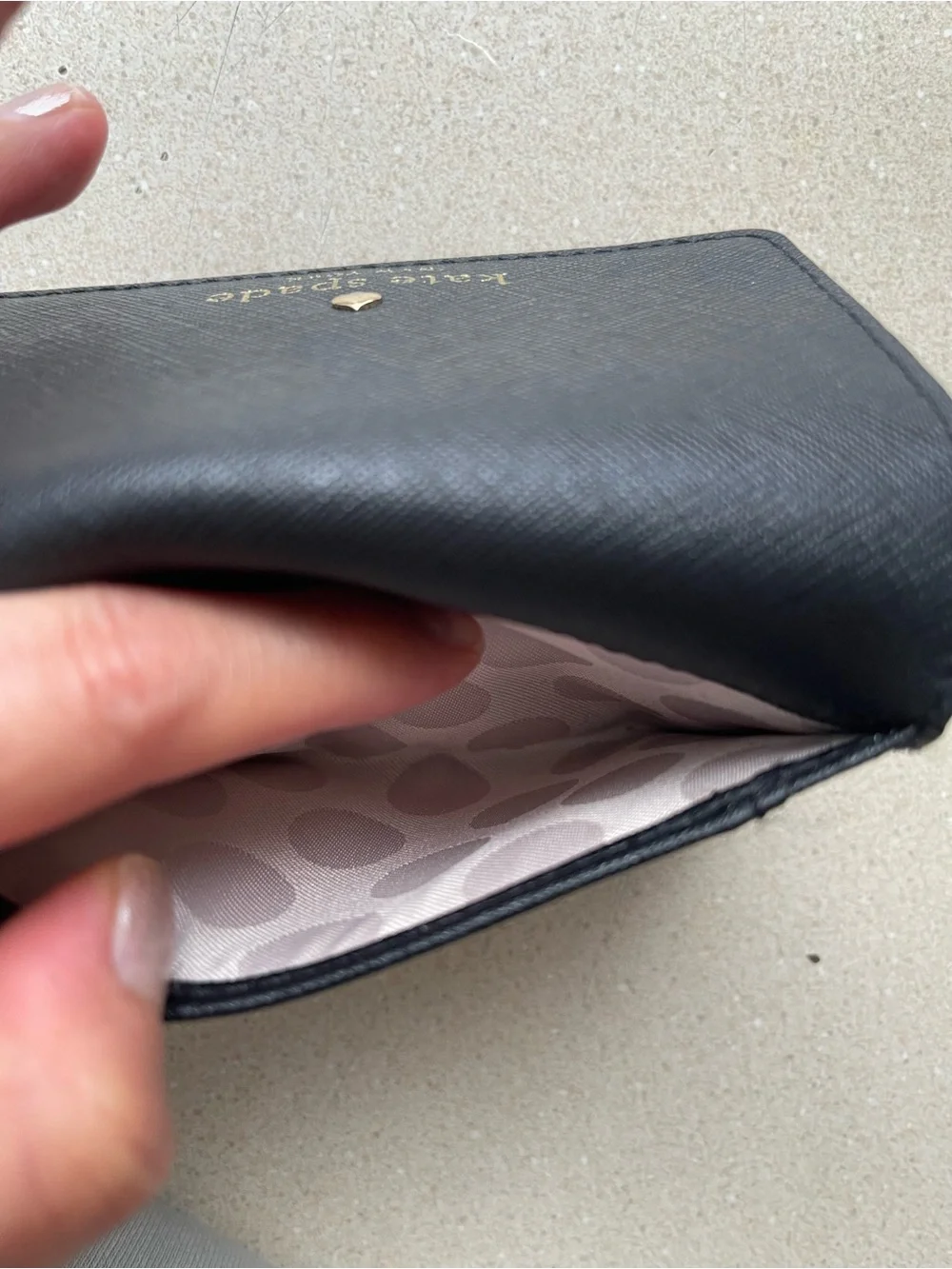 kate spade New York ♠️ Street Darla Black coin purse Wallet with Gold Logo